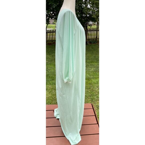 Vintage Sears Mint Green Nylon Nightgown With Lace Detail & Smocked Bodice Women - Picture 8 of 9